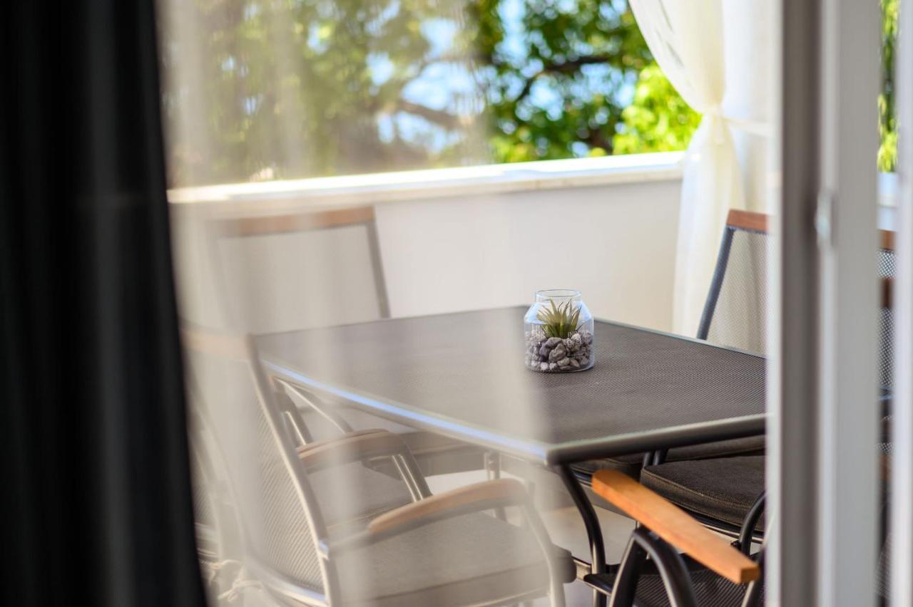 Apartments Morska Vila 3 Komarna Zewnętrze zdjęcie