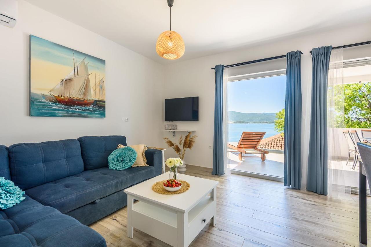 Apartments Morska Vila 3 Komarna Zewnętrze zdjęcie